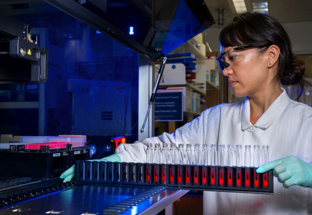 Scientist working in the laboratory