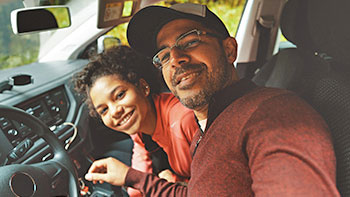 What-Is-Type1-diabetes-cr man and his daughter smiling in a car