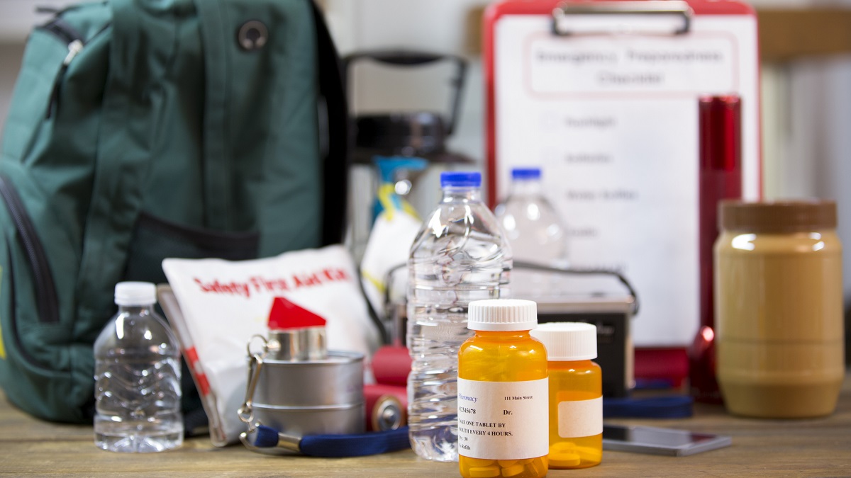 Emergency preparedness natural disaster supplies kit