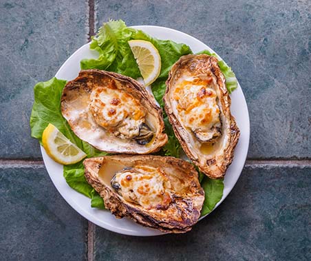 GettyImages-927161816-456px oysters on a plate