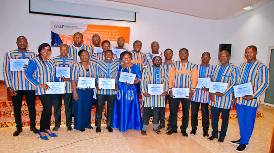 Burkina Faso Staff Group of Global Laboratory Leadership Program graduates holding certificates.
