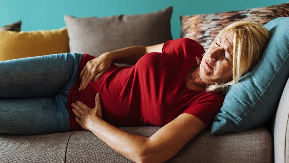 Photo of a woman with abdominal pain