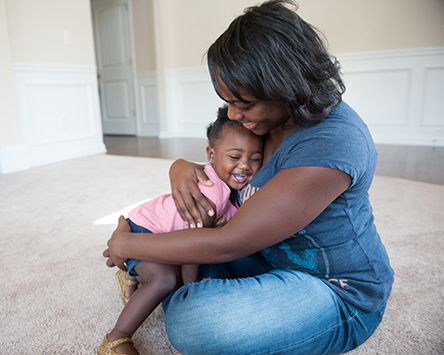 18 Months_Shows affection to familiar people-444px 18 month old - Shows affection to familiar people