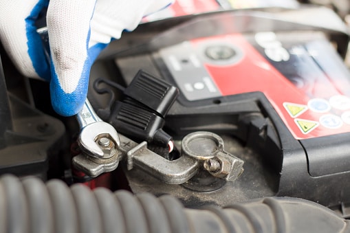 ThinkstockPhotos-687924464 Car battery