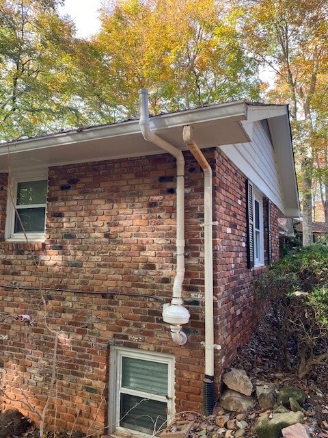 Example of a radon vent pipe system outside of a home