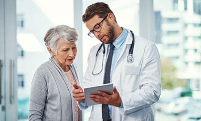 GettyImages-doctor doctor talking to patient