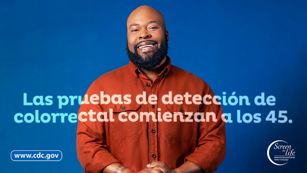 Foto de un hombre con el enlace de www.cy118119.com y el logo de Screen for Life