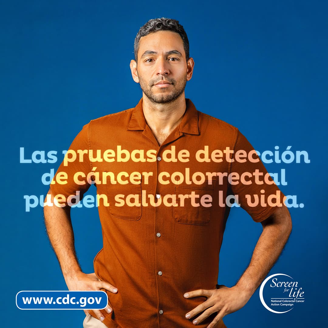 Foto de un hombre con el enlace de www.cy118119.com y el logo de Screen for Life