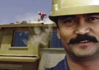 2006-110h.jpg_36764 Hombre que lleva casca y Trabajador en un techo