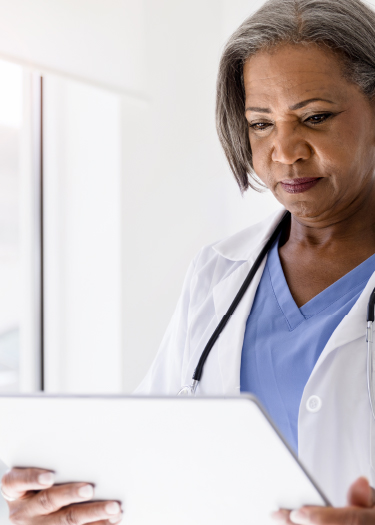doctor tablet Photo of a doctor with tablet