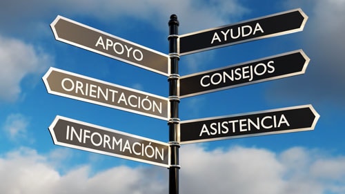señal de tráfico direccional que dice ayuda, apoyo, asesoramiento, orientación, asistencia e información